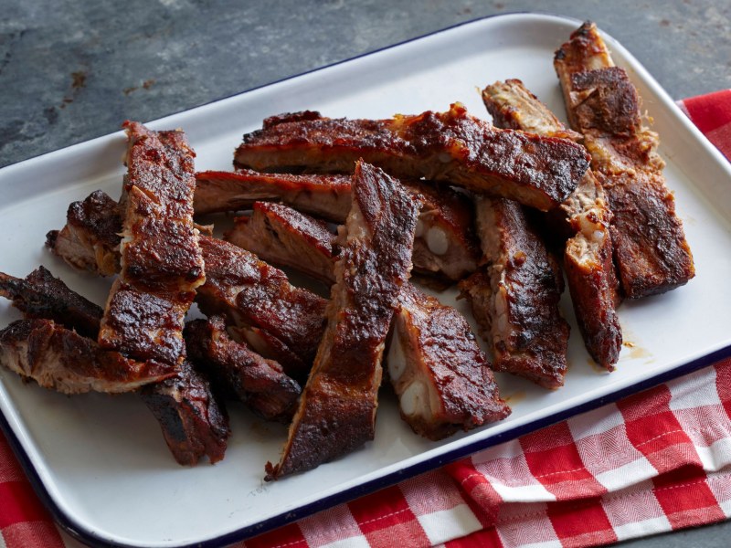 Свиные ребрышки BBQ В ресторане