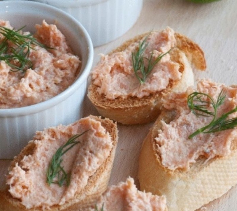 Селедочная икра с морковью