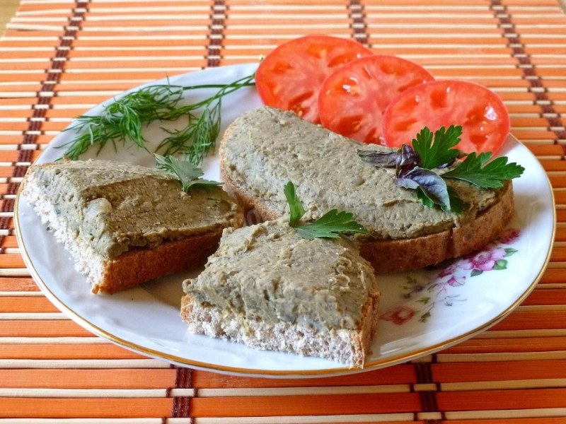 Паштет из тофу с зеленью