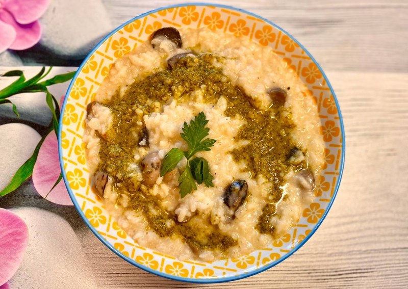 Шафрановое ризотто с грибами и пармезаном
