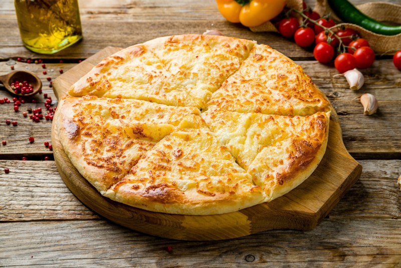 Хачапури по мегрельски с зеленью