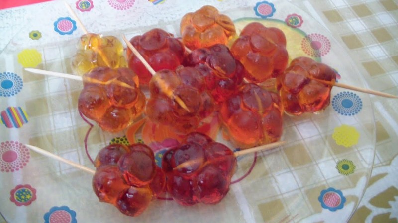 Прозрачные леденцы на палочке