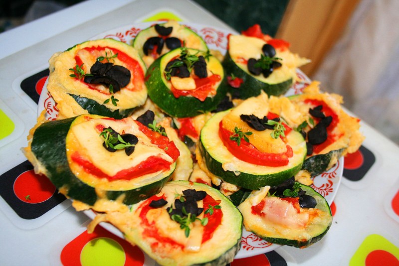Кабачки с помидорами