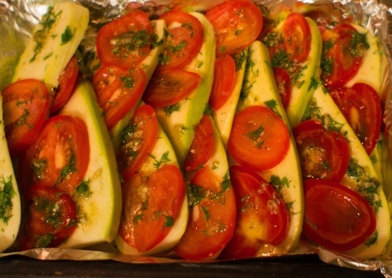 Цукини с помидорами