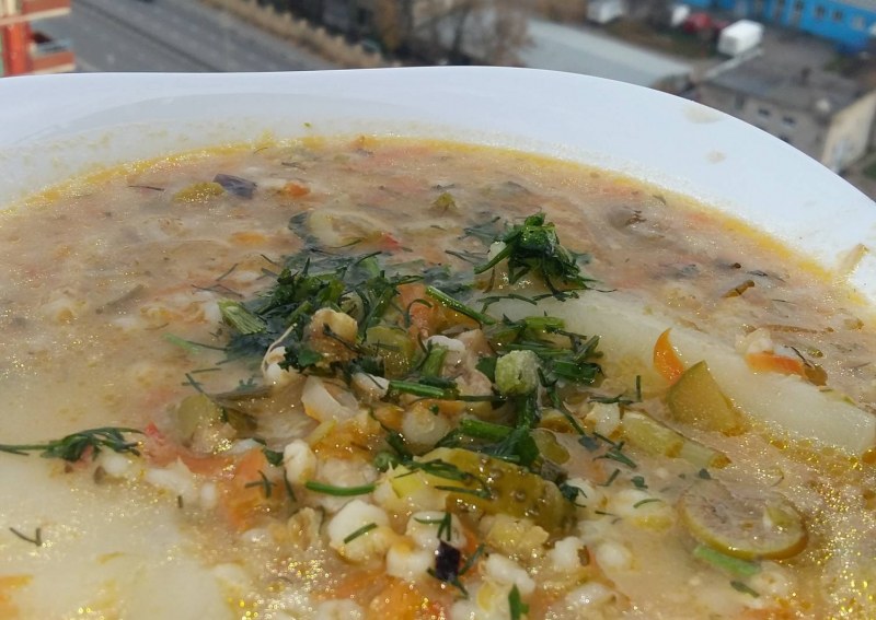 Рассольник с копченой грудинкой