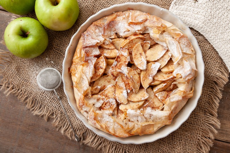 Овсяная шарлотка