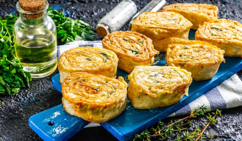 Жареные рулетики из лаваша с сыром