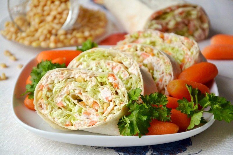 Лаваш с сыром и зеленью