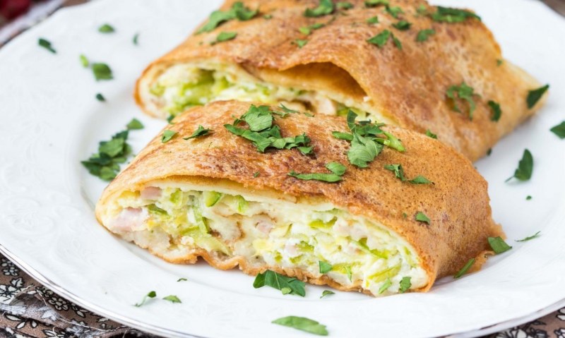 Рулетики из лаваша с корейской морковкой
