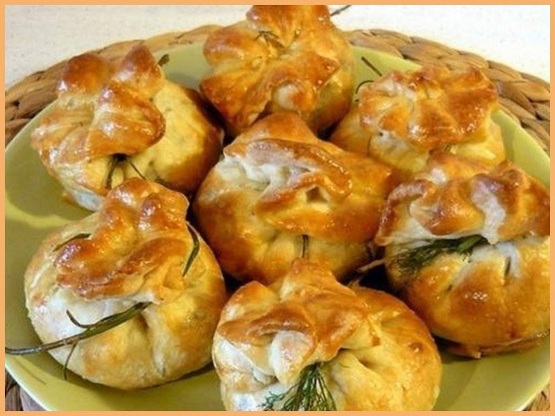 Куриные мешочки с грибами