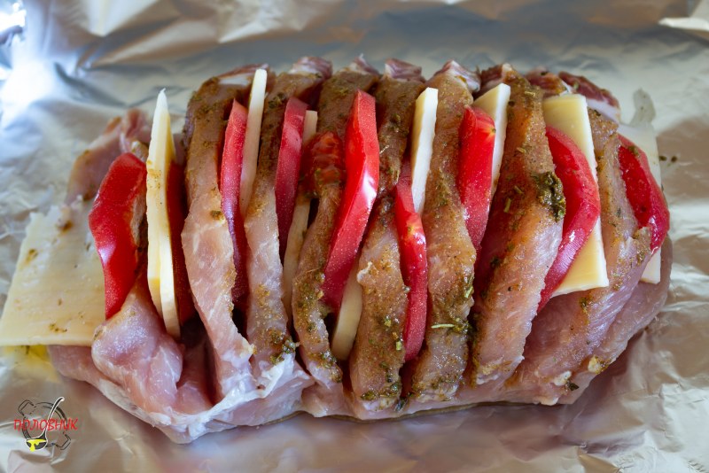 Мясо гармошка в духовке
