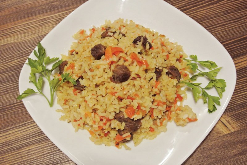 Плов в мультиварке с уткой