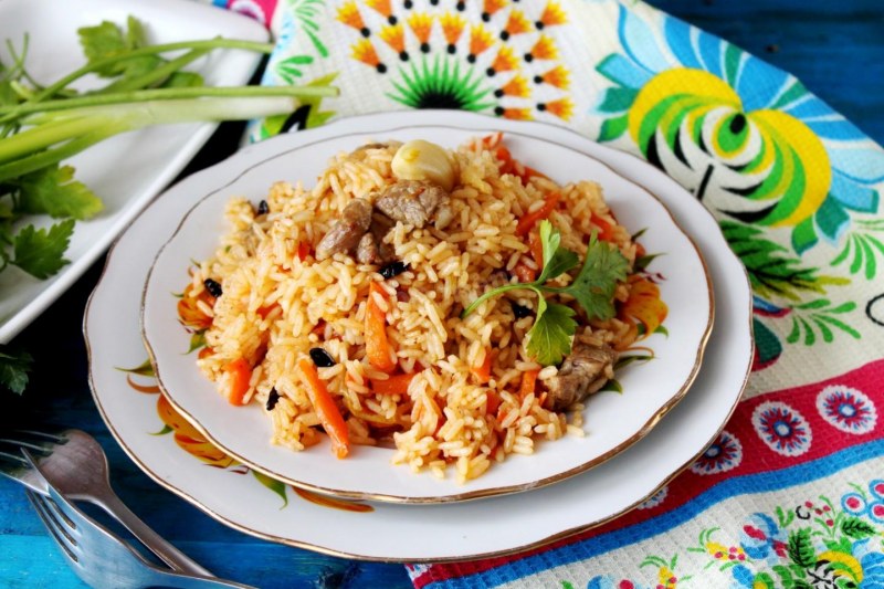 Плов с филе курицы