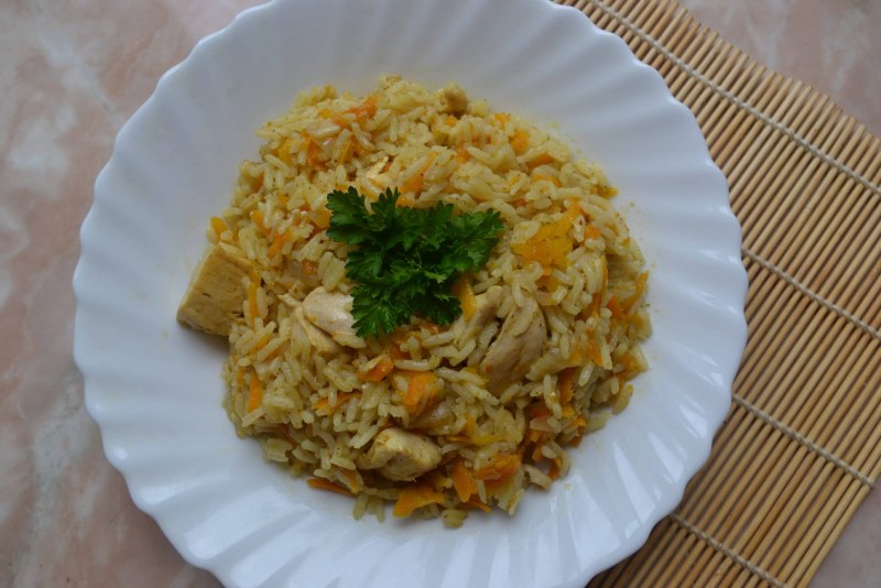 Плов из гузок индейки