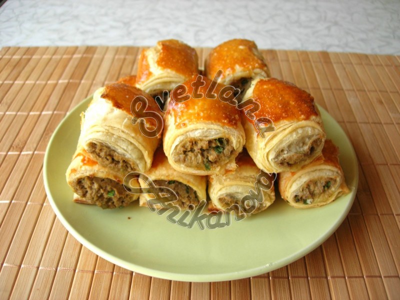 Мясные шарики в слоеном тесте