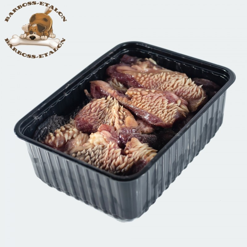 Очистить говяжьи щеки от шкурки