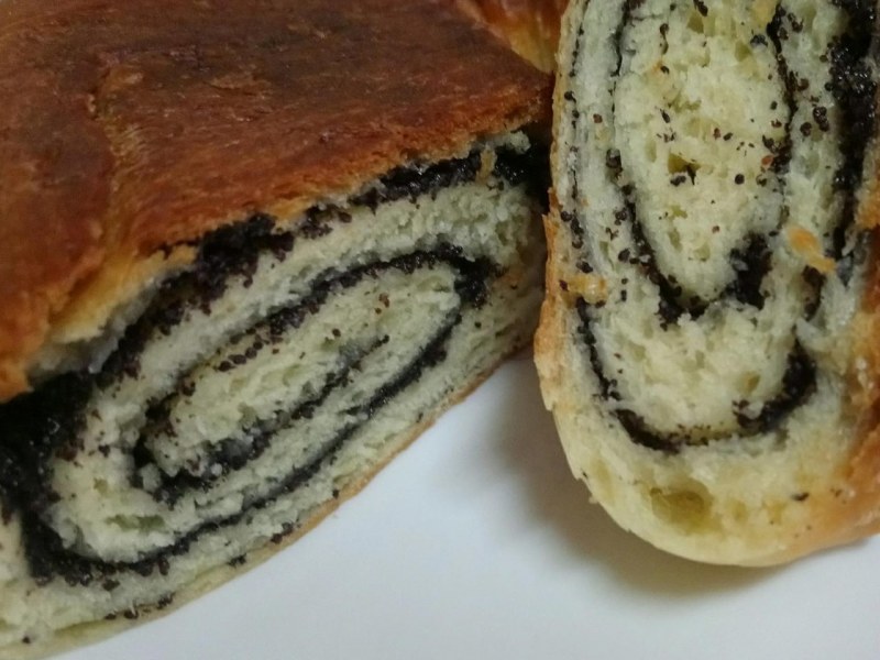 Рулет с маком