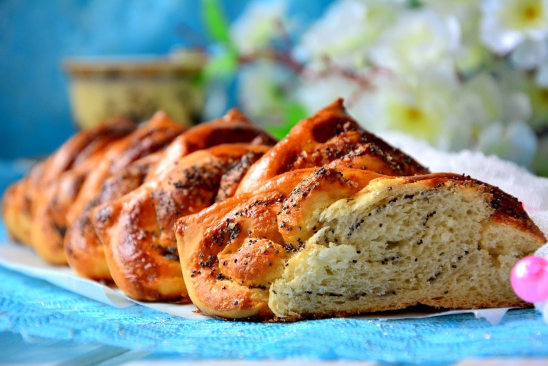 Рулет с маком