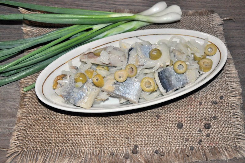 Маринованная селедка
