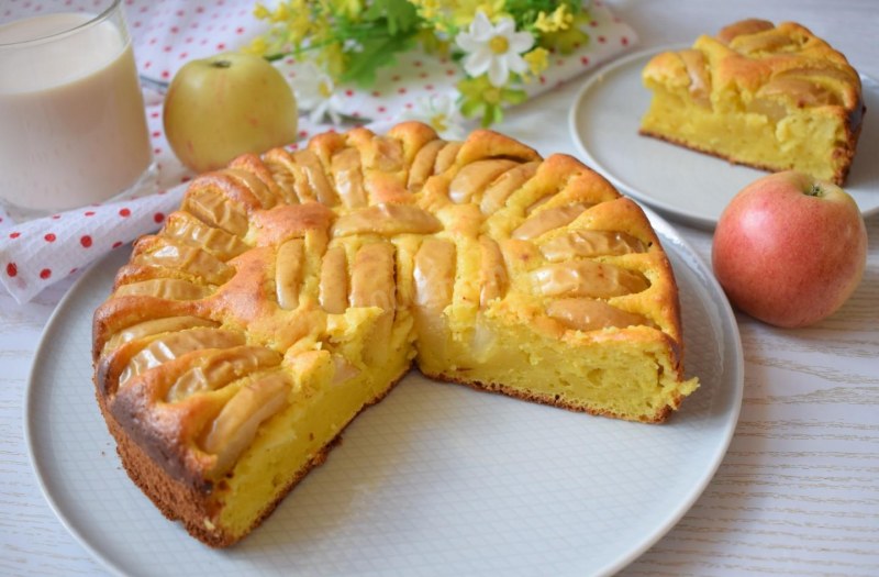 Насыпной яблочный пирог три стакана