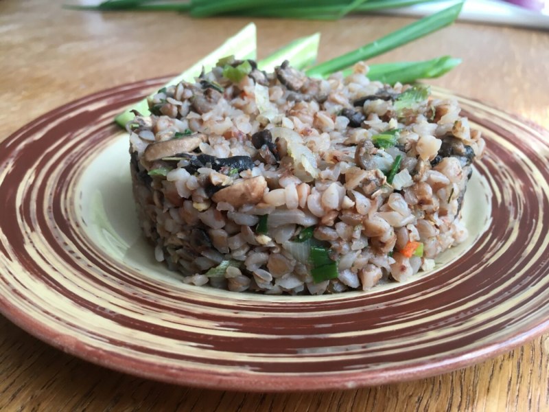 Гречка с грибами и морковью