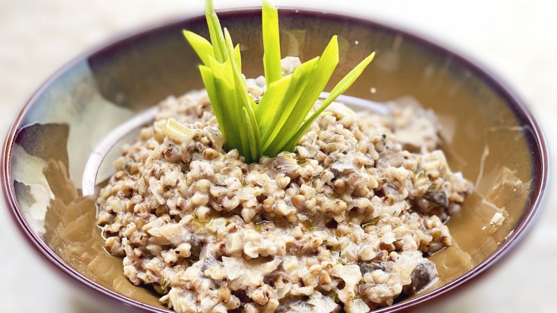 Гречка с грибами и луком и морковью