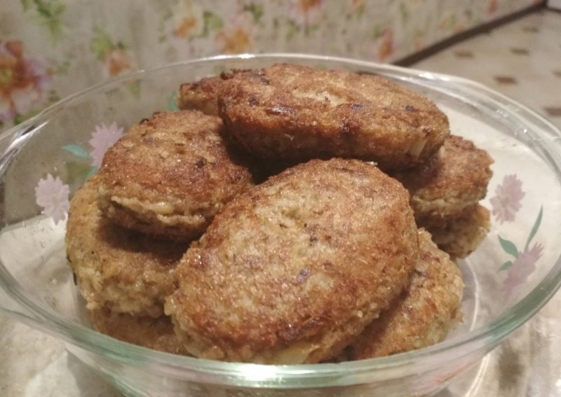 Морковные котлеты с манкой