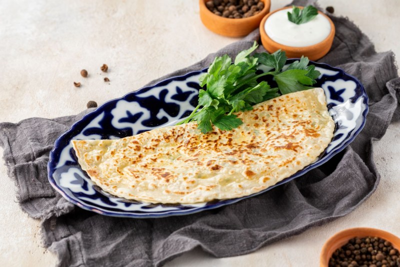 Кутабы с зеленью