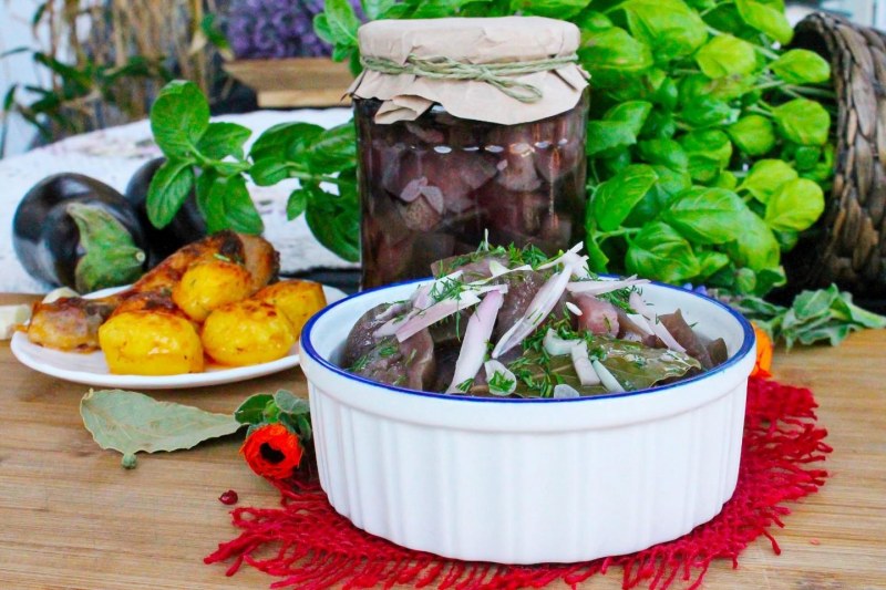 Пряные баклажаны с мятой Фуршет