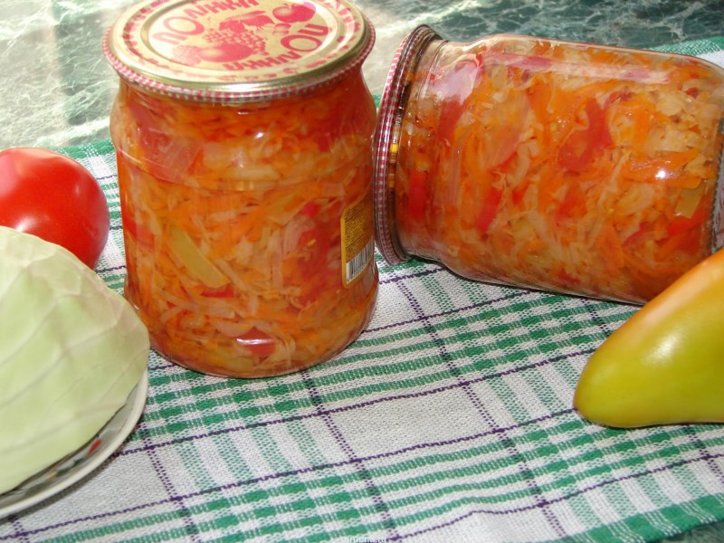 Морковь тушеная с помидором
