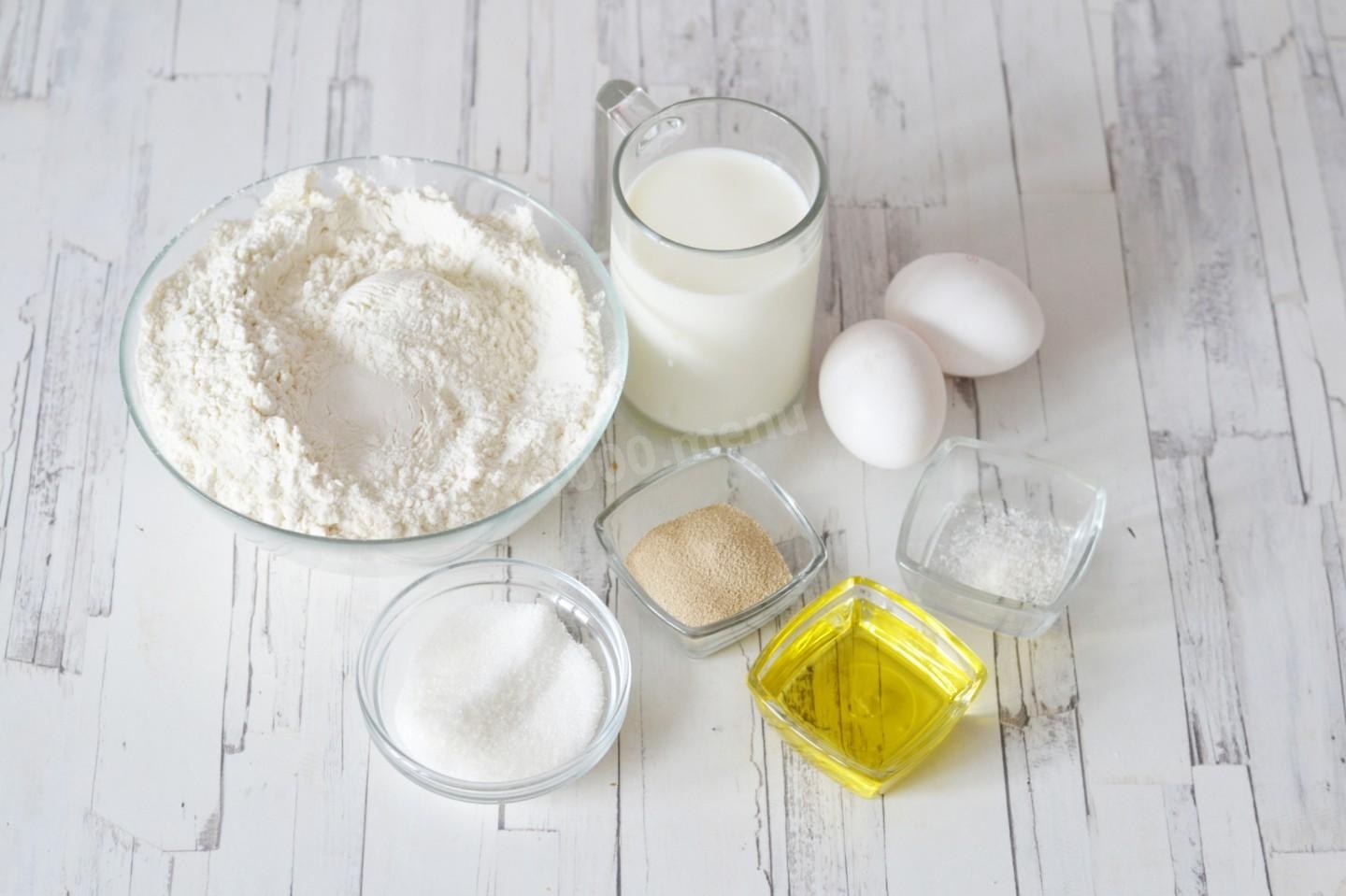 Мука масло маргарин. Ингредиенты для теста. Мука масло сахар. Мука молоко яйца сахар. Молоко с мукой и дрожжами.