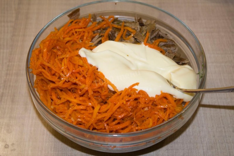 Печень с корейской морковью