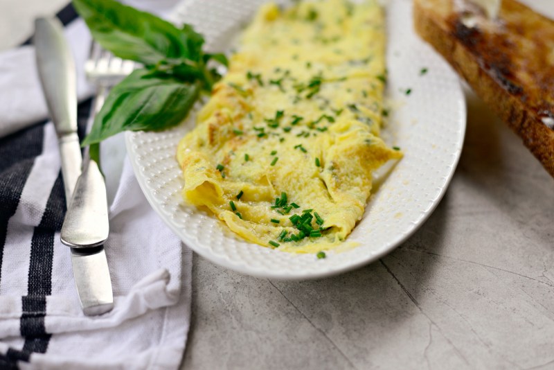 Омлет смешанный с мясными продуктами