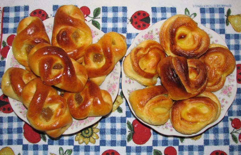Розочки из яблок