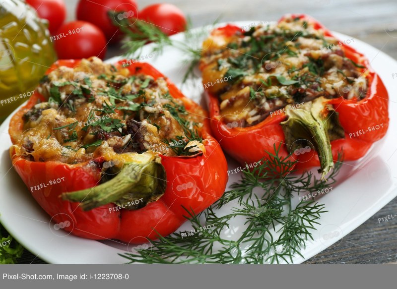 Перец фаршированный брынзой