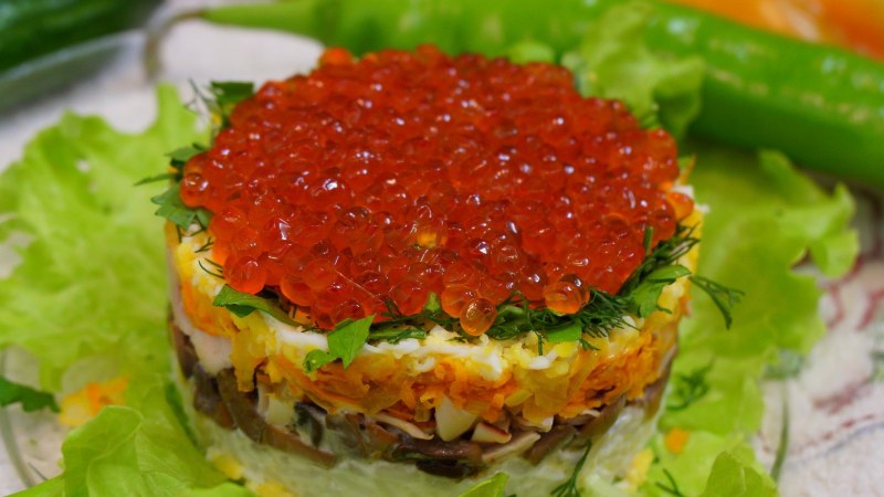 Салат с кальмарами и кре