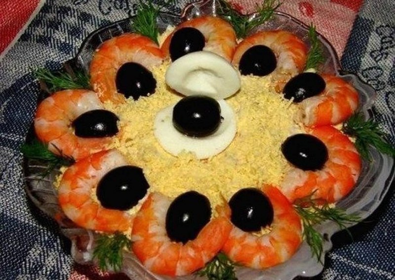 Салат с морепродуктами