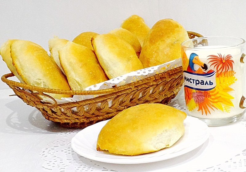 Пирожки с зеленым луком