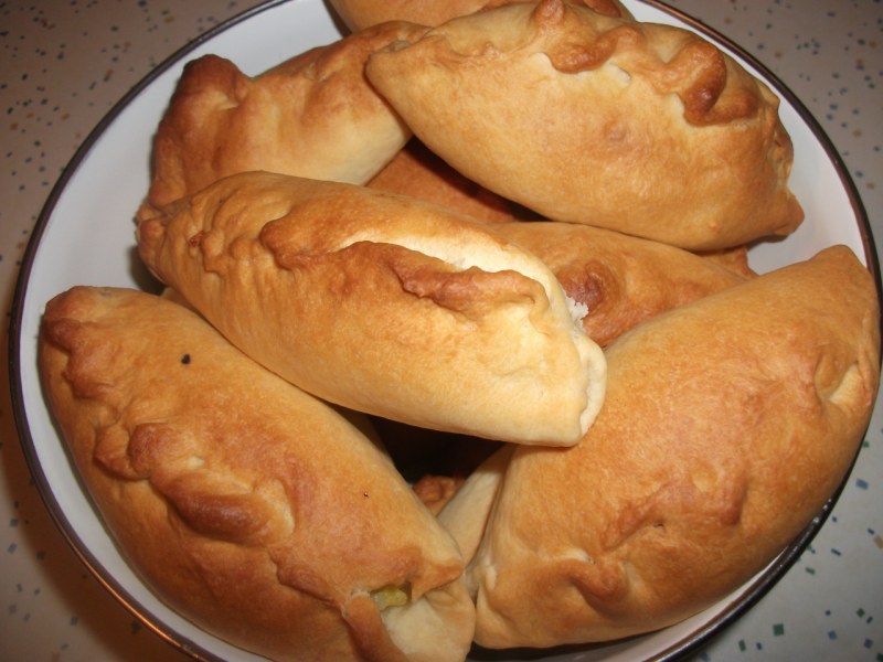 Пирожки с яйцом