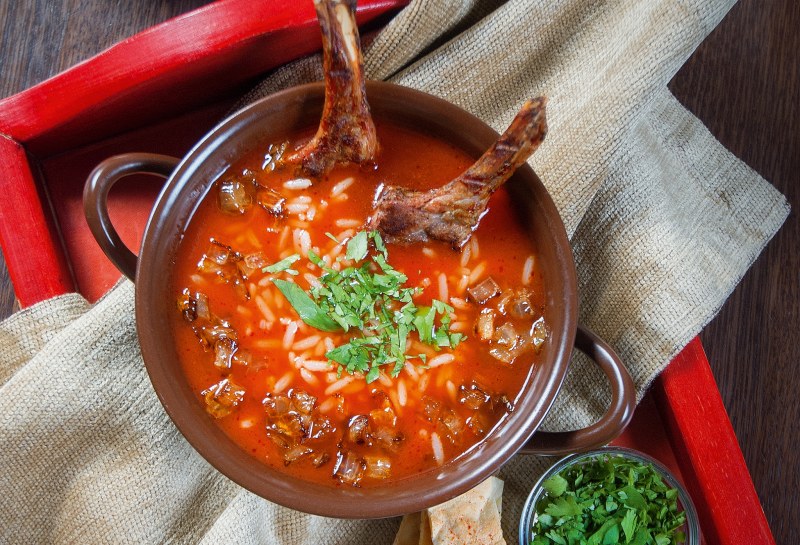 Харчо из говядины с грецкими орехами
