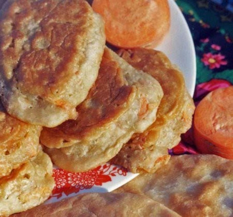 Шарлотка из яблок
