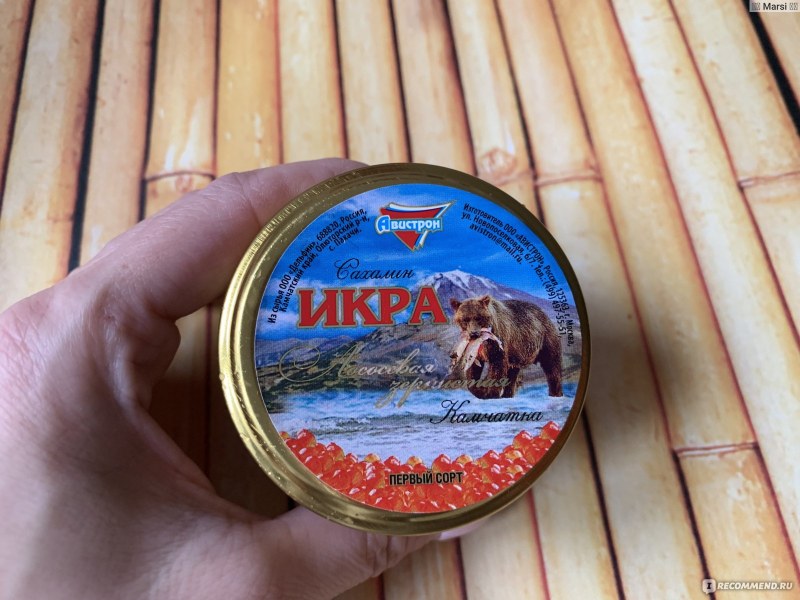 Красная икра в банке