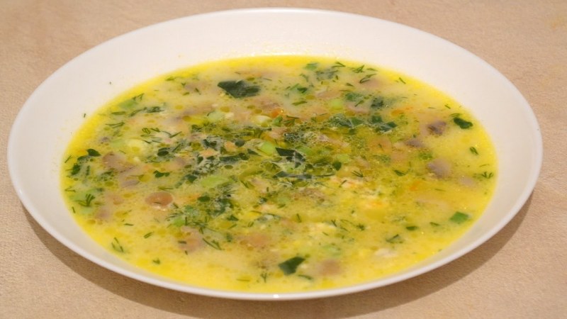 Суп с плавленным сыром и грибами