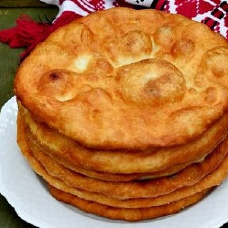 Слоеные лепешки катлама