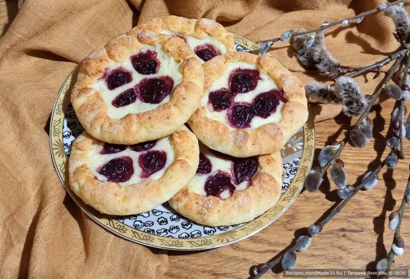 Сырные лепёшки на кефире на сковороде