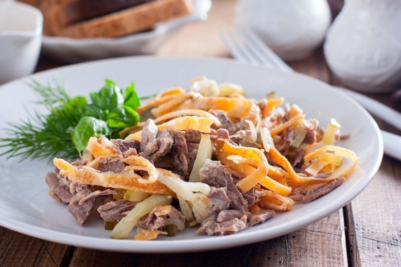 Салат Обжорка с куринной печень