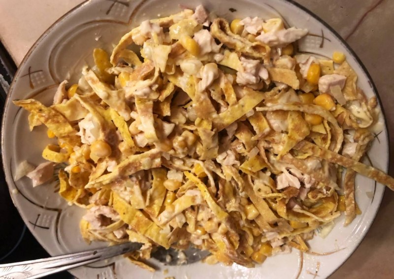 Салат с печенью и яичными блинами