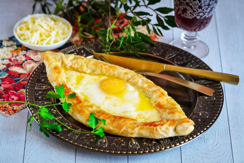 Как есть хачапури