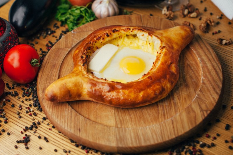 Хачапури с адыгейским сыром