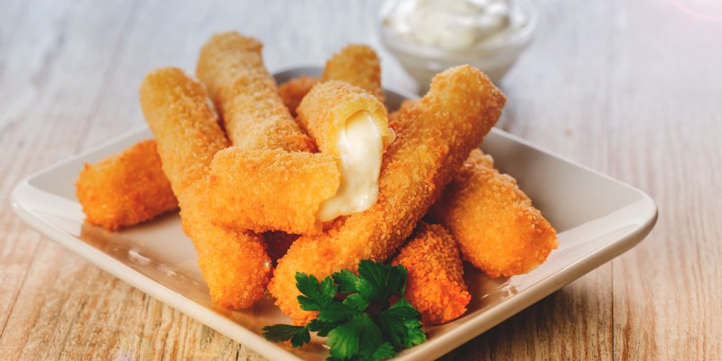 Сырные палочки из кукурузной муки